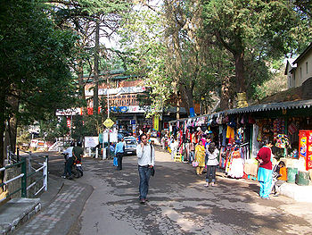 बाज़ार का एक दृश्य, कसौली