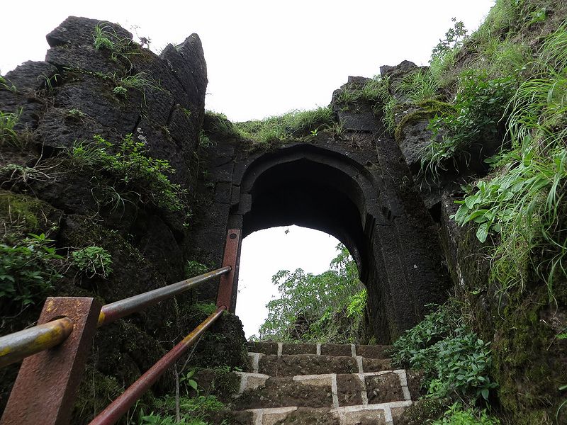 चित्र:Toran-Fort.jpg