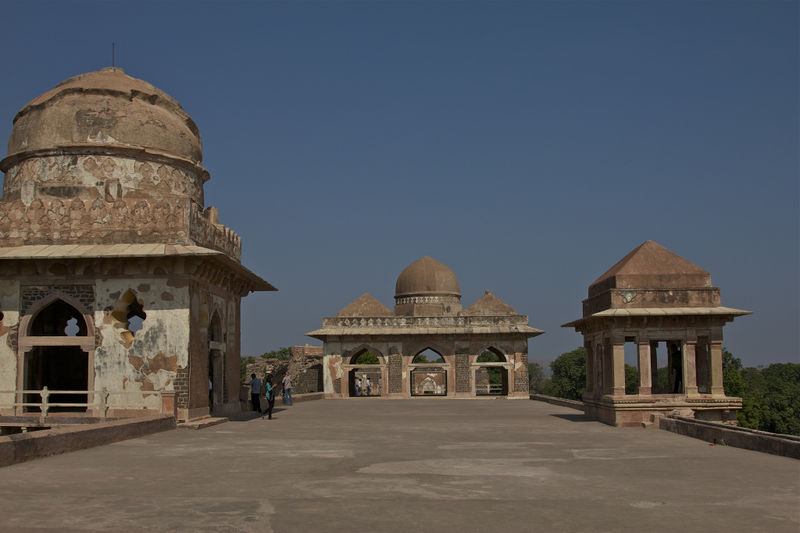 चित्र:Jahaz-Mahal-Mandu-4.jpg
