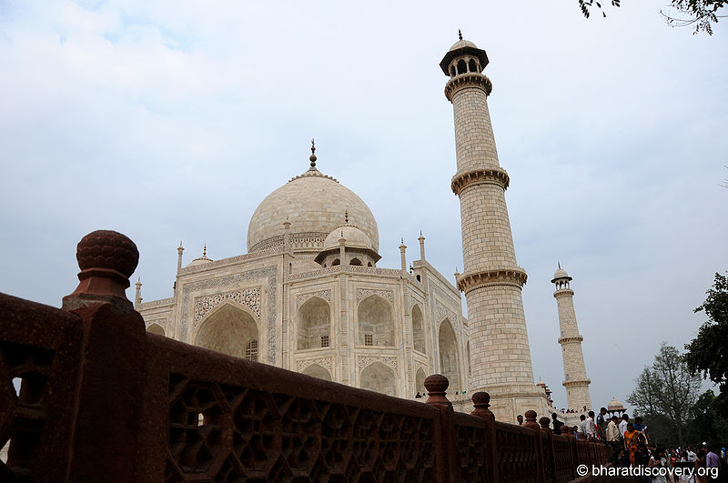 चित्र:Tajmahal-32.jpg