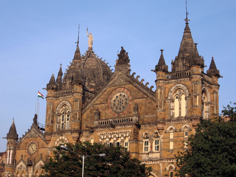 चित्र:Chhatrapati-Shivaji-Terminus-Mumbai-10.jpg