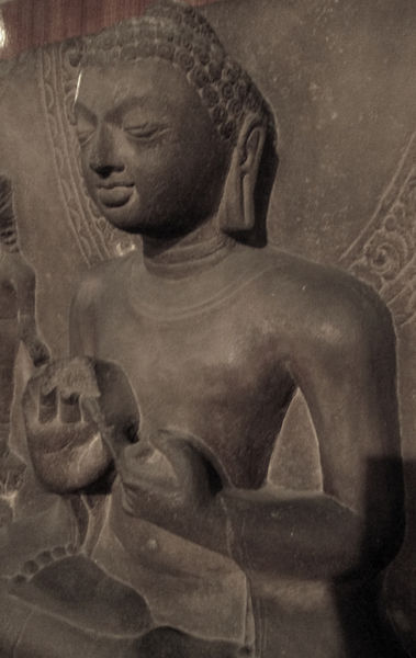 चित्र:Sarnath-Museum-1.jpg