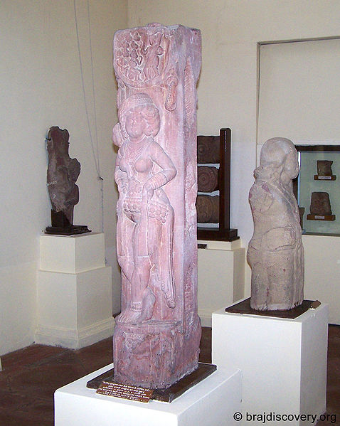 चित्र:The-Dancing-Nati-Mathura-Museum-73.jpg