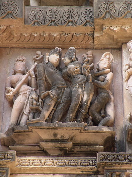 चित्र:Khajuraho-08.jpg