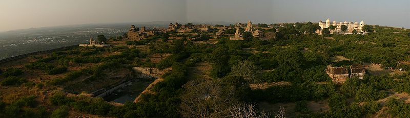 चित्र:View-Of-Chittor.jpg
