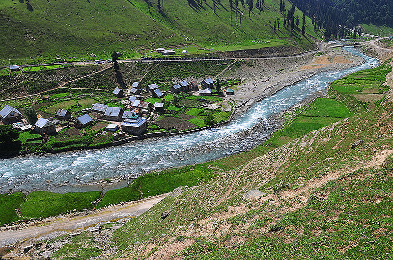 चित्र:Sonamarg.jpg