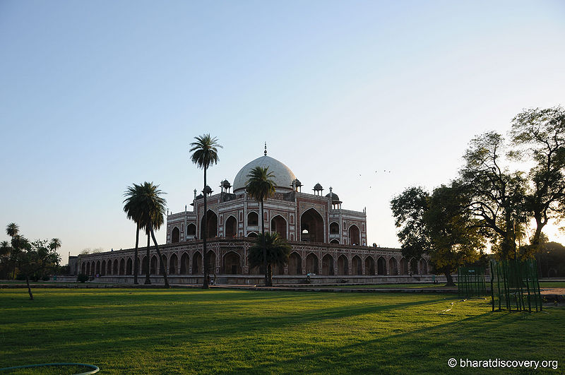 चित्र:Humayun-Tomb-Delhi-19.jpg
