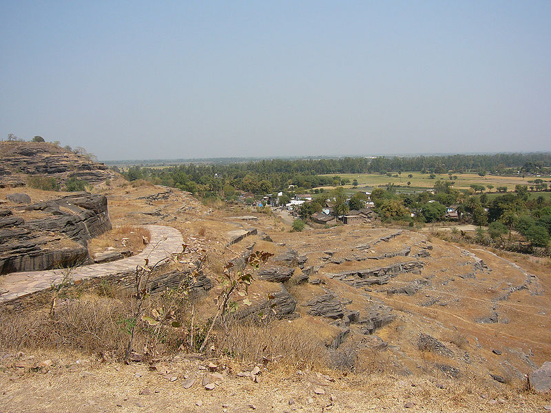 चित्र:Udaygiri-Caves-Vidisha-2.jpg