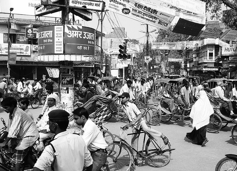 चित्र:Traffic-Varanasi.jpg
