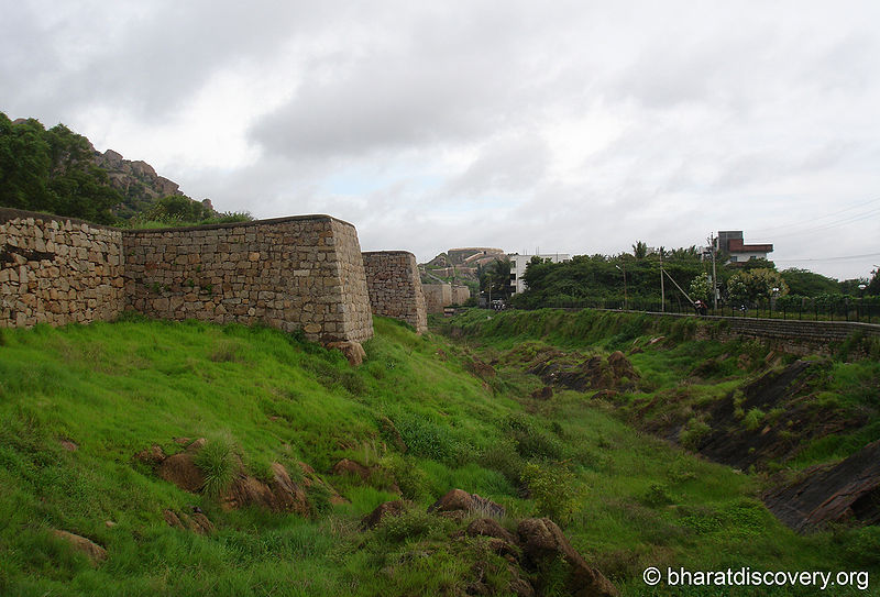 चित्र:Chitradurga-Fort-Karnataka-4.jpg
