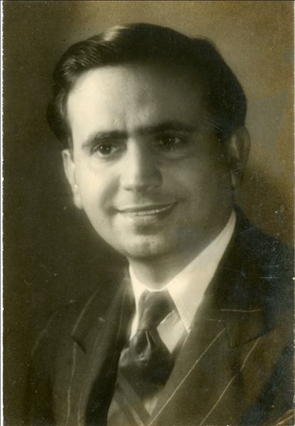 चित्र:KIDAR-SHARMA.jpg