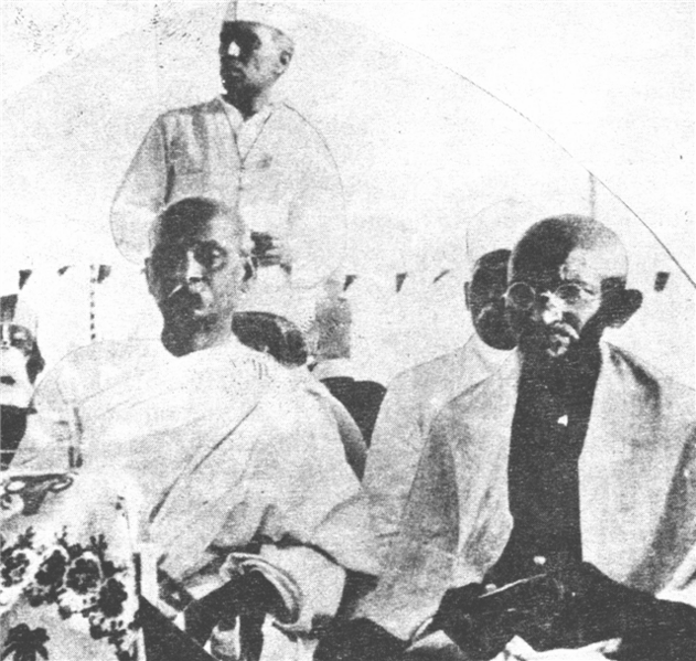 चित्र:Gandhi-Patel-Nehru.png