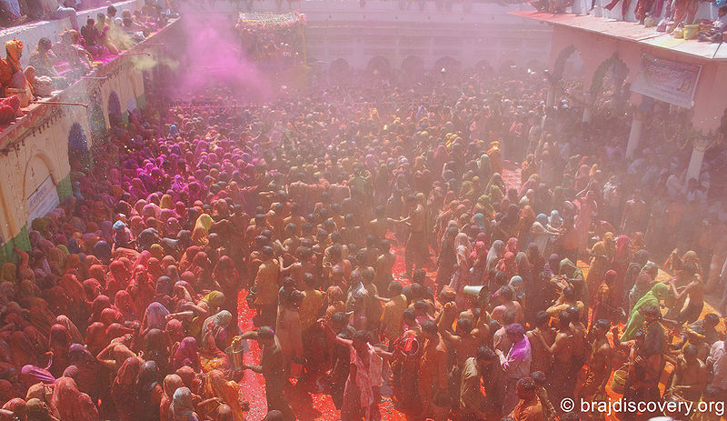 चित्र:Baldev-Holi-Mathura-18.jpg