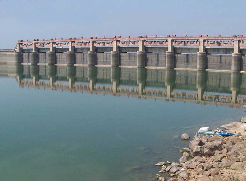 चित्र:Nizam-Sagar-Dam.jpg