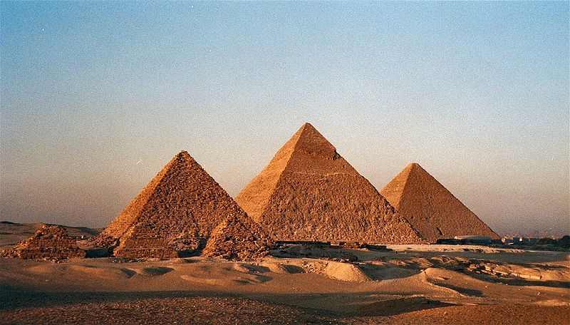 चित्र:Giza-Pyramid.jpg