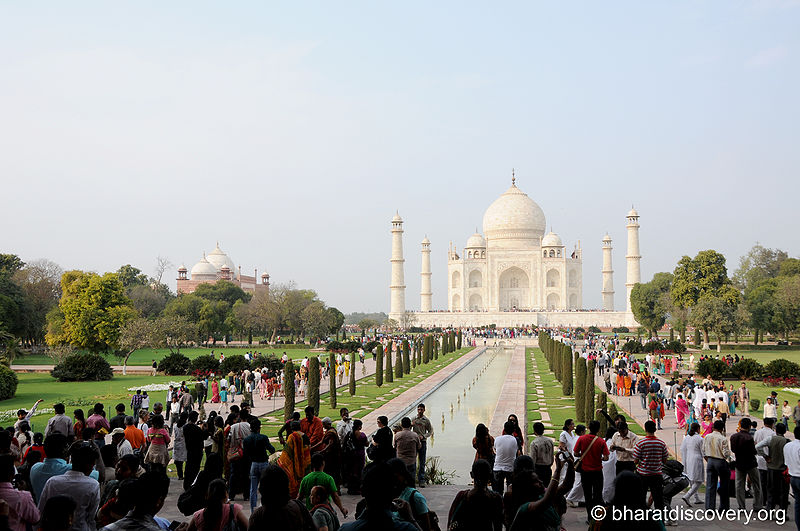 चित्र:Tajmahal-9.jpg