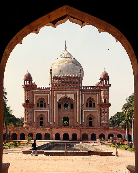 चित्र:Tomb-of-Safdarjung-Delhi.jpg