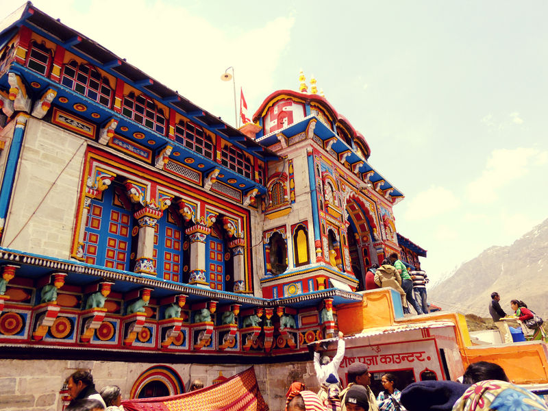 चित्र:Badrinath-Temple-3.jpg