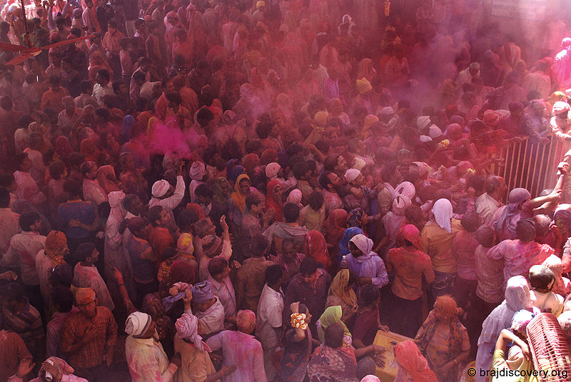 चित्र:Holi-Barsana-Mathura-5.jpg