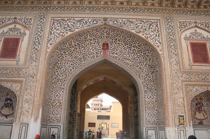 चित्र:Jantar-Mantar-wall-decoration.jpg