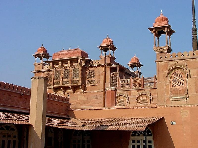 चित्र:Junagarh-Fort-Bikaner-1.jpg
