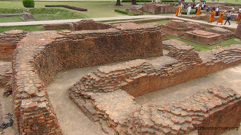 चित्र:Nirvana-Temple-Kushinagar-4.jpg